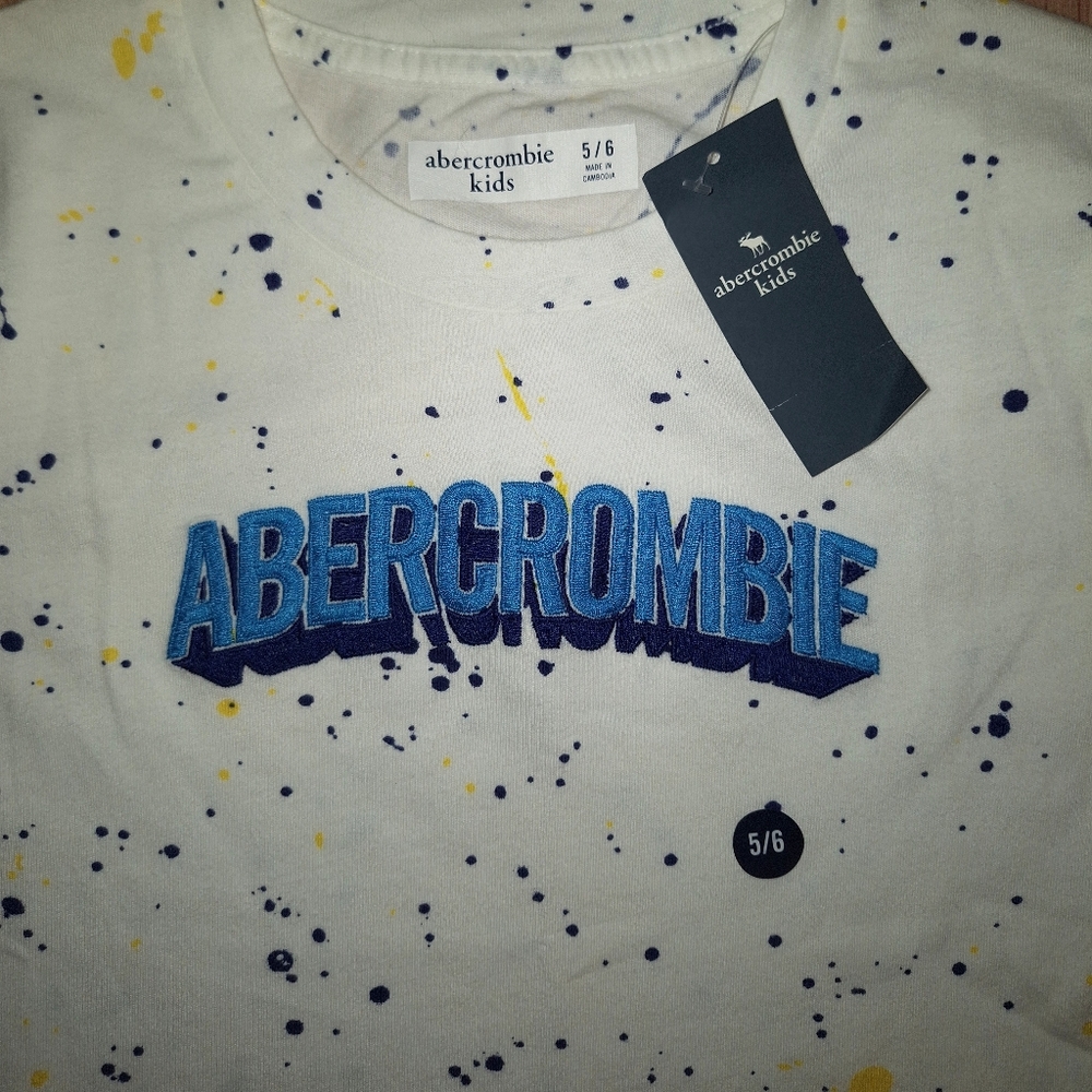 2 boys size 5/6 Abercrombie shirts - Picture 3 of 7
